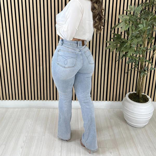 CurvWear™ Jeans